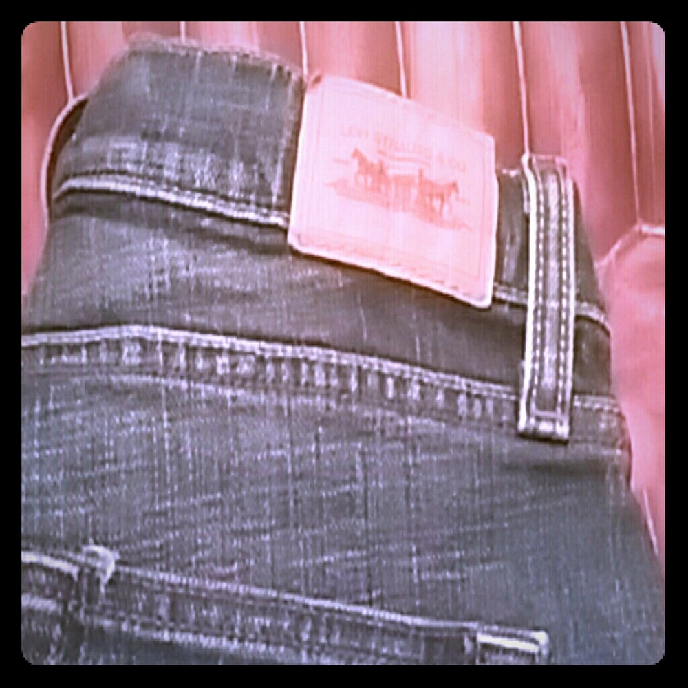 Levis  blue jeans